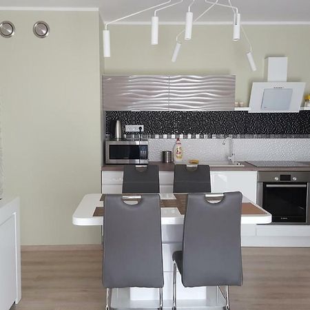 Wroclaw Apartamenty Kepa Mieszczanska Luaran gambar