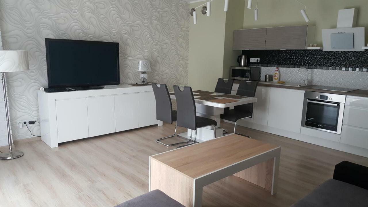Wroclaw Apartamenty Kepa Mieszczanska Luaran gambar